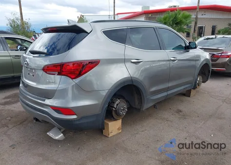 2018 Hyundai Santa Fe Sport 2.4L z USA, uszkodzony, nr VIN 5NMZU3LB4JH061489